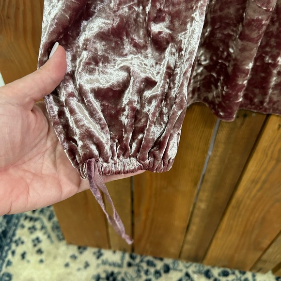 American Eagle size small pink off the shoulder top - Picture 6 of 8